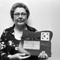 1976 Distinguished, Betty Peck