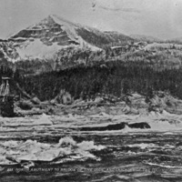 Columbia River Cascades