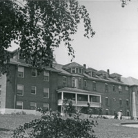 La Grande, Hospital 3