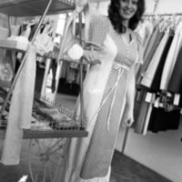 1974 Shopping, Student A 01