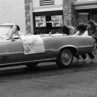 1985 Octoberfest Parade, Car Pushing 03