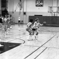 1982 Women's Basketball, EOSC vs. Lewis &amp; Clark, Action 14