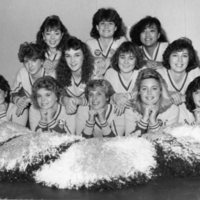 1985 Cheerleaders 01