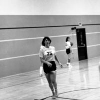 1980 Women's Basketball Action 08