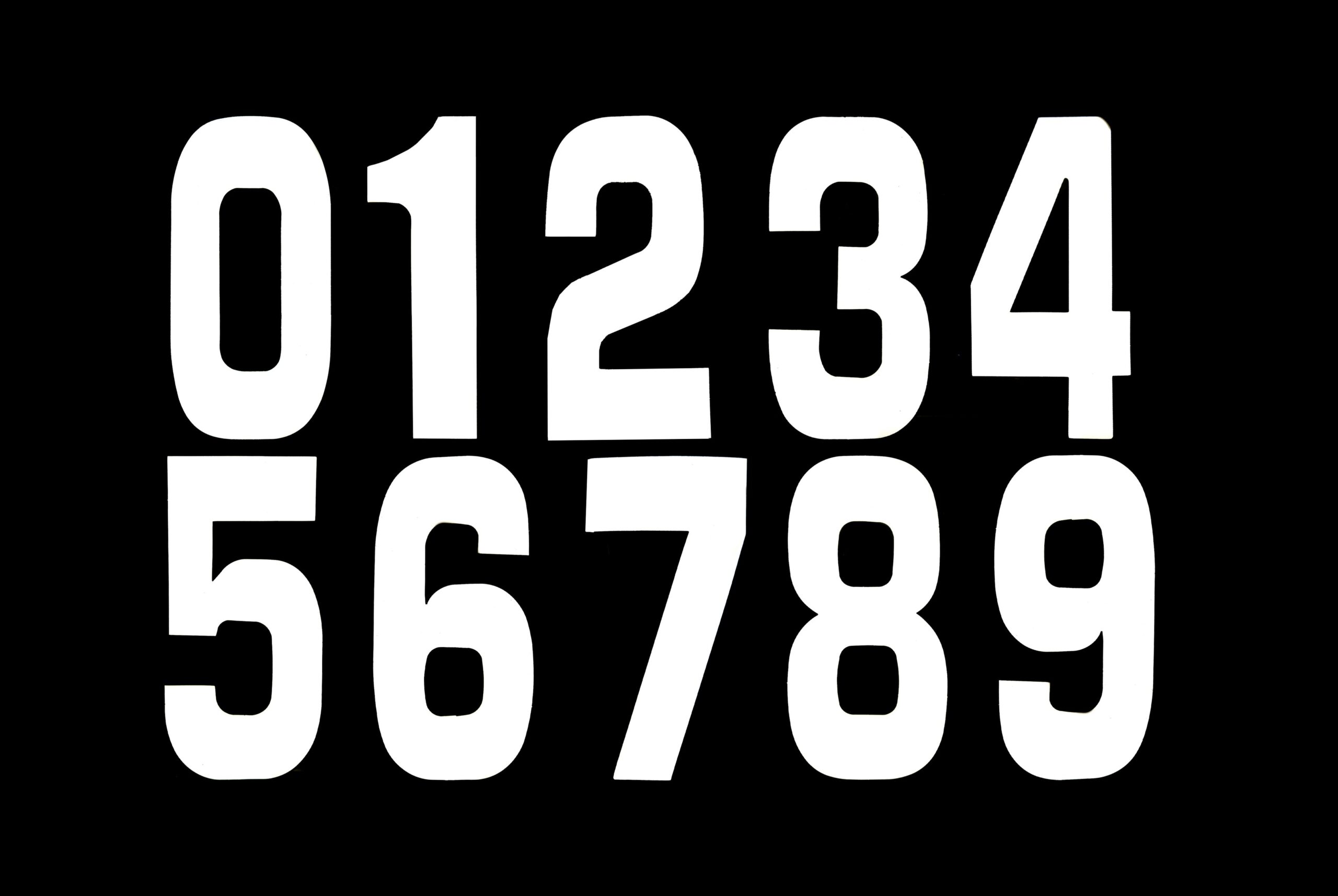 RACE NUMBERS – 0 1 2 3 4 5 6 7 8 9 – WHITE, 10 OF EACH NUMBER / 15cm 6″ / PACK OF 100