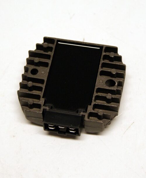 REGULATOR 86-07 YAMAHA 250 500 600 650 660 800 1000 YP MAJESTY SRX XP SZR XTV XVS XJ FZR YZF TDM SH650A-12 SG041 5GM9