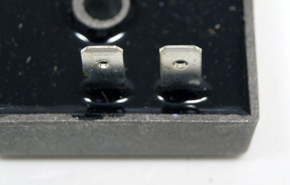 REGULATOR UNIVERSAL 2 WIRE 12v / 8A, DZE 02008-04 - Image 5