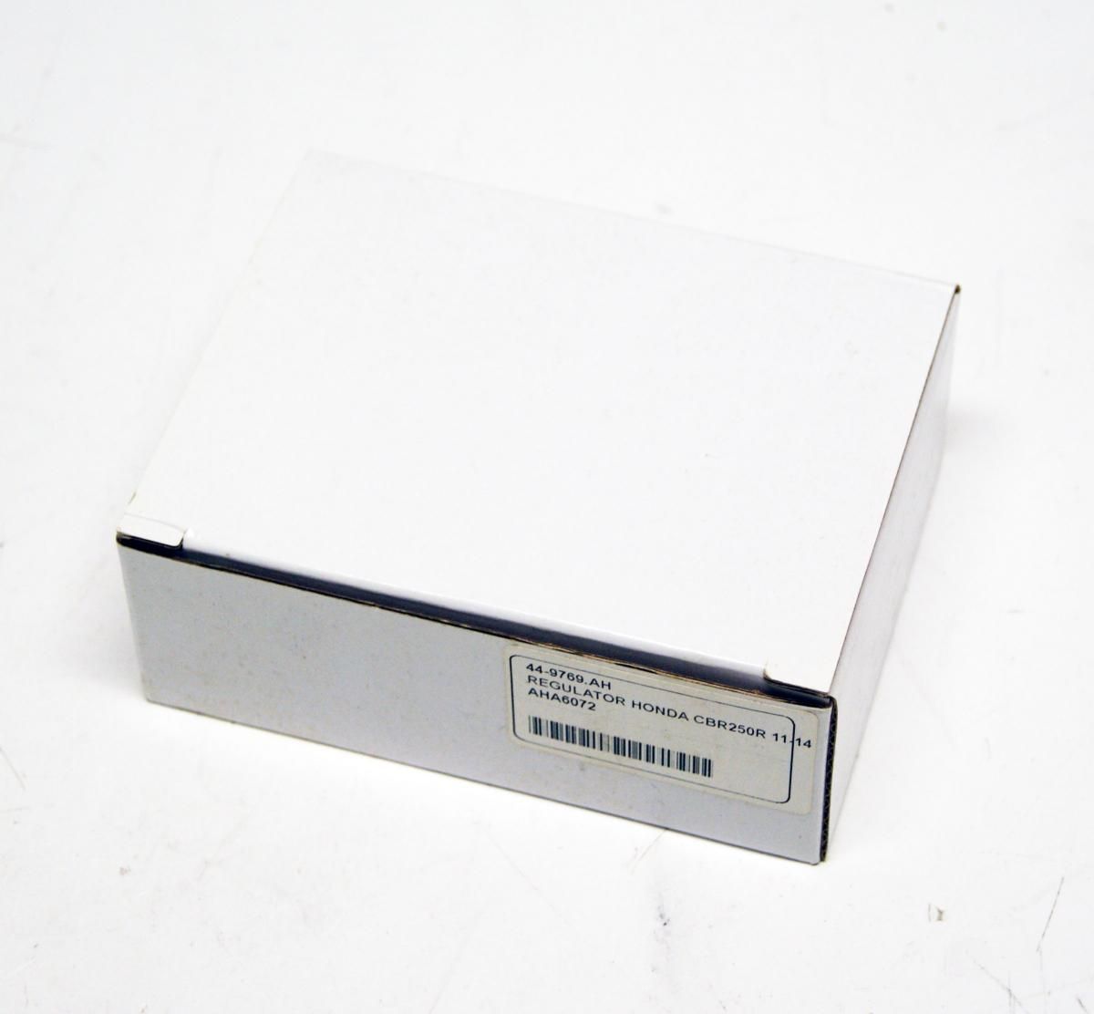 REGULATOR ARROWHEAD HONDA 250 300 600 750 CBR CB CBF FES NSS VT AHA6072 715446 31600-KVK-901 - Image 3