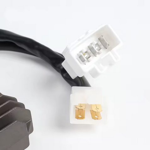 VOLTAGE REGULATOR 12V HONDA CBR1100XX 31600-MAT-D50 31600-MAT-D51