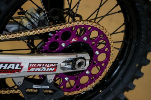 REAR SPROCKET ALLOY RENTHAL, ULTRALITE 123U-520-51GYPE PURPLE