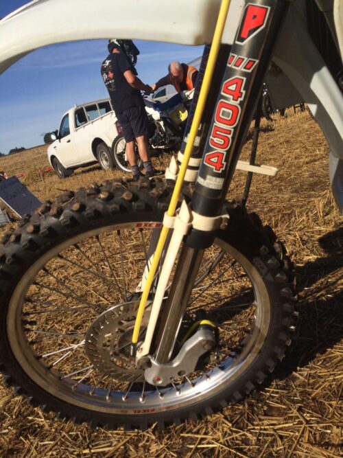 HOSE FRONT BRAKE SILVER / BLACK, HUSQVARNA WP FORKS CR 1985 >