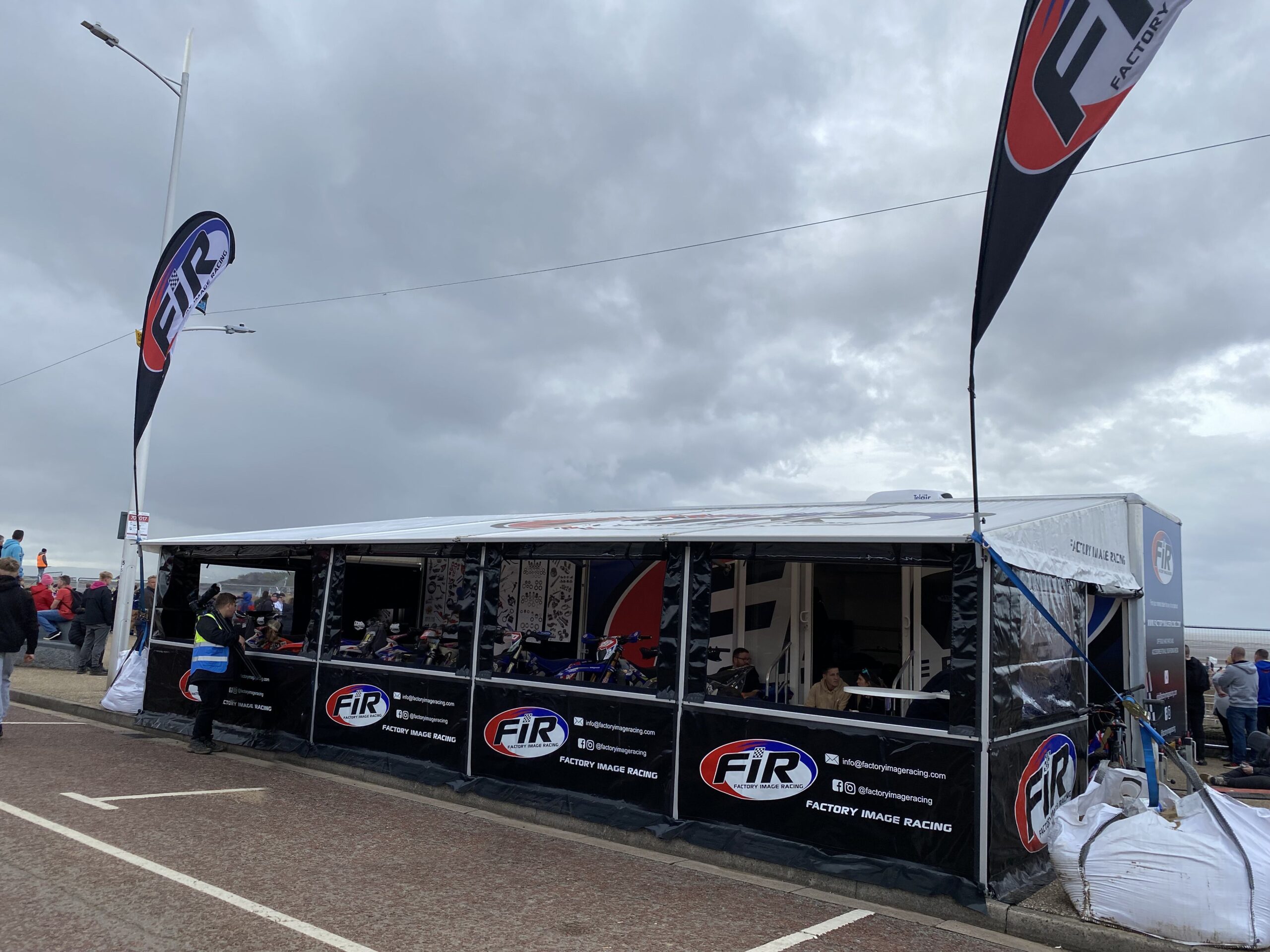 TEARDROP PROMOTIONAL FLAG (145 X 370)