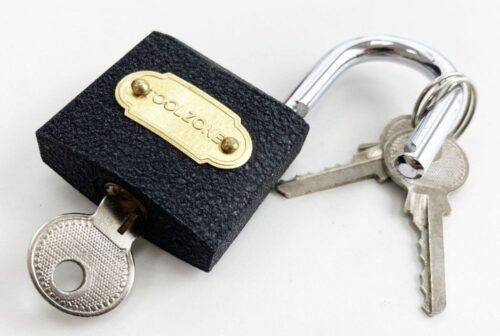 PADLOCK CAST IRON 38mm WITH 3 KEYS – TOOLZONE KDPLK028