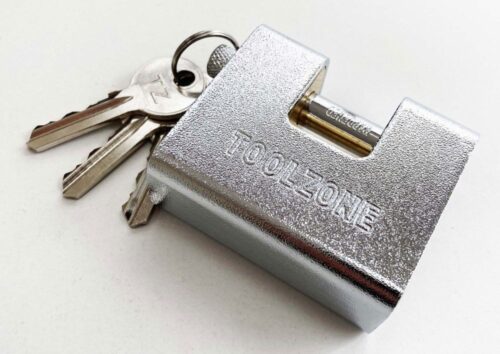 PADLOCK ARMOURED CONTAINER 63mm WITH 3 KEYS – TOOLZONE KDPLK010