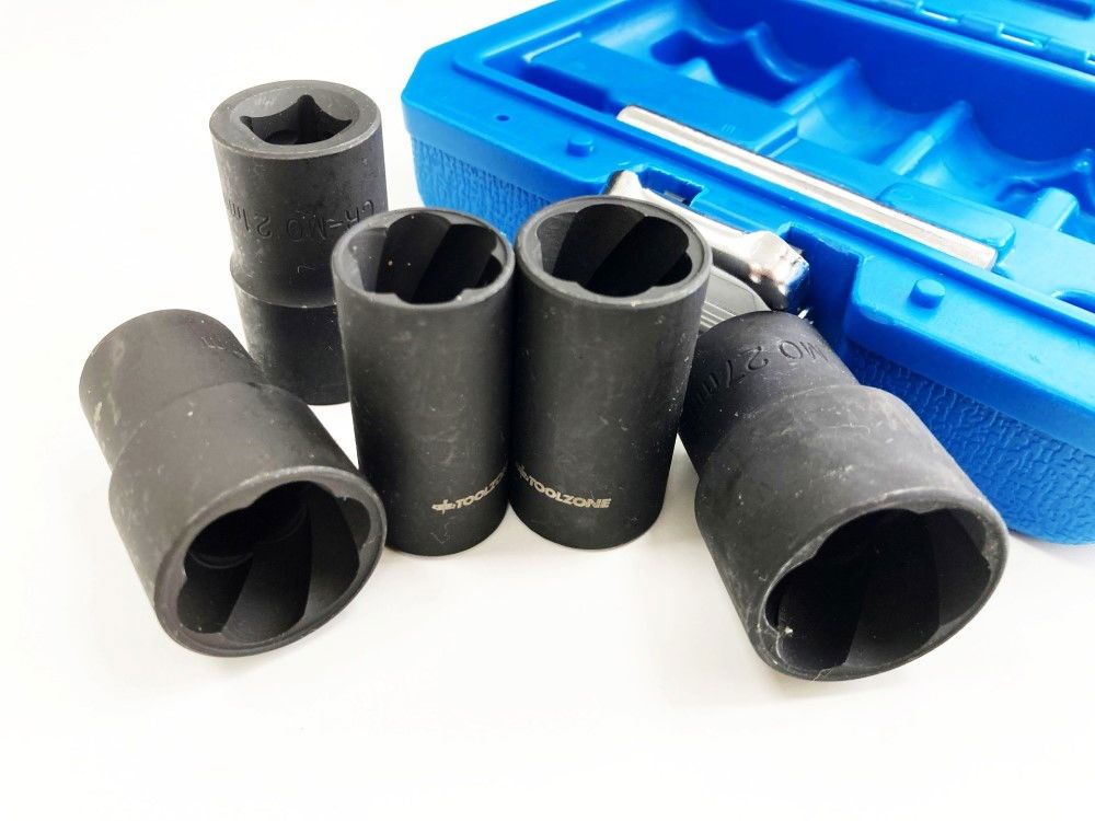 TWIST SOCKET SET 1/2" DRIVE 6 PIECES 17mm-27mm - TOOLZONE KDPSS228