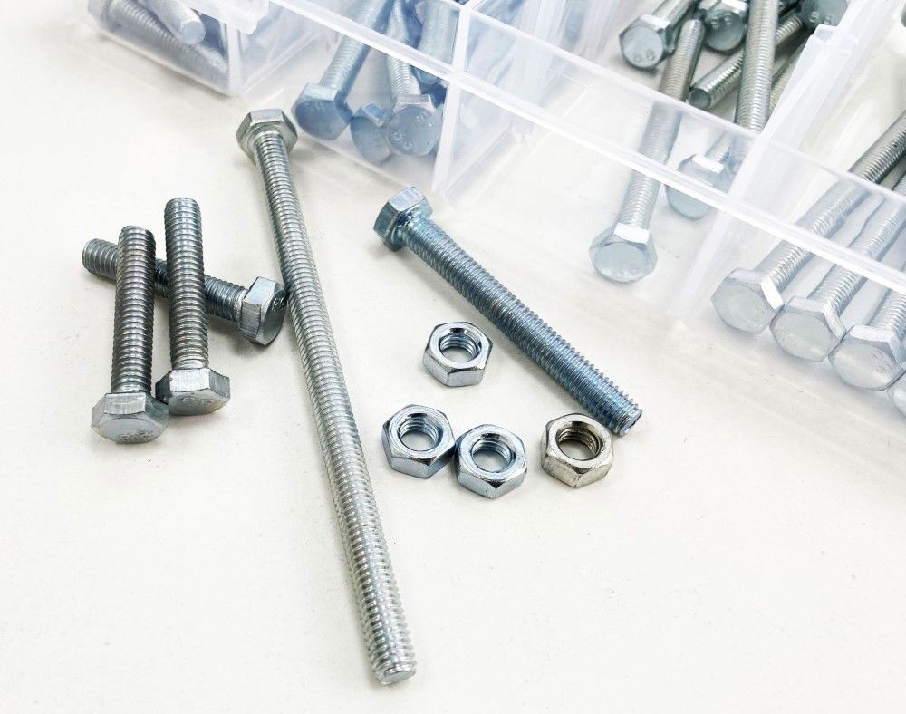 BOLT AND NUT ASSORTMENT M6 100pc IN STORAGE BOX - TOOLZONE KDPHW202 - Image 3