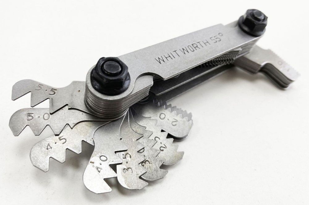 SCREW PITCH GAUGE 51 LEAVES WHITWORTH AND METRIC 0.25mm-6mm - TOOLZONE KDPTP121