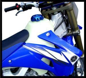 06-09 YZF25/450 2.6g NATURAL, CLARKE FUEL TANK 11469
