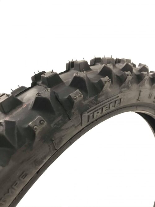 19-70/100 MX32 MID SOFT, PIRELLI TYRE 3252600