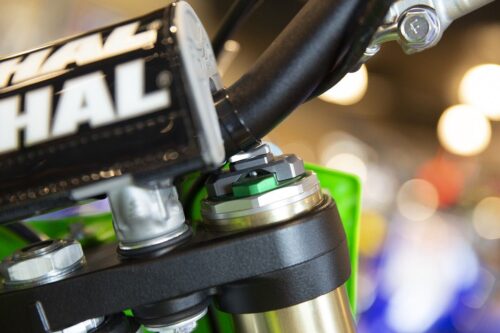 FORK COMPRESSION ADJUSTER SET, SHOWA FORKS WITH SHORT ADJUSTER, MOTION PRO 11-0122