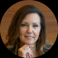 Laurie Tracy loan officer