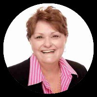 Naida Paris loan officer