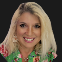 Renee Glover loan officer