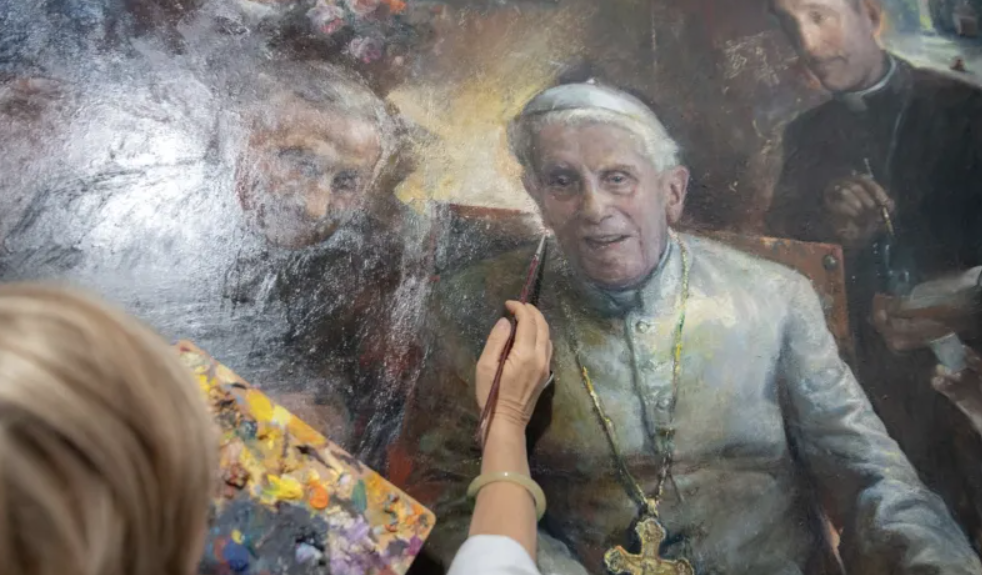 From 'real life': Papal artist unveils painting of Benedict XVI as pope emeritus – Catholic World Report - Vimarsana News