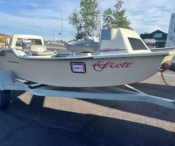 									Drift boat fly fishing clackacraft headhunter
															