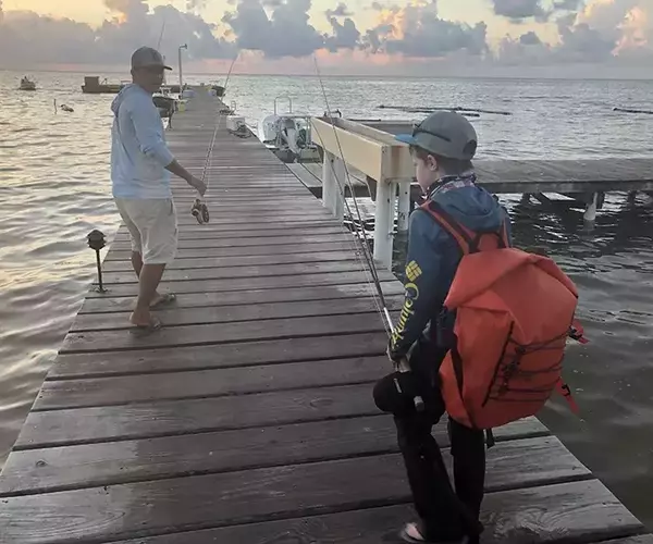 									Belize fly fsihing at el pescador lodge morning start
															