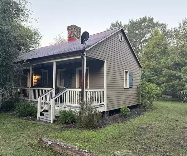 									Woodland plantation fly fishing cabin
															