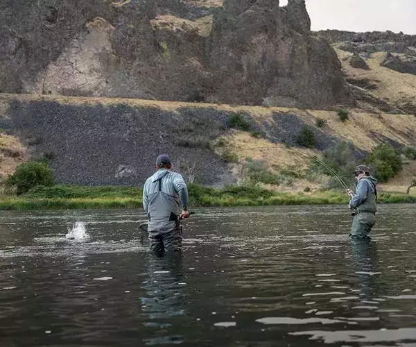 									Deschutes river fly fishing with montana fly fishing angler matty swank
															