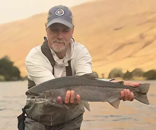 									Deschutes river fly fishing with montana fly fishing guide toby swank
															