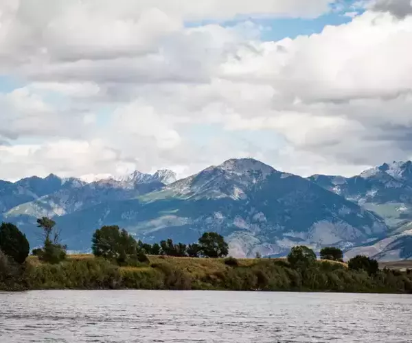 Fly fishing Paradise Valley Montana surrounded by stunning landscapes