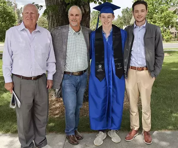 									Graduation family pic
															