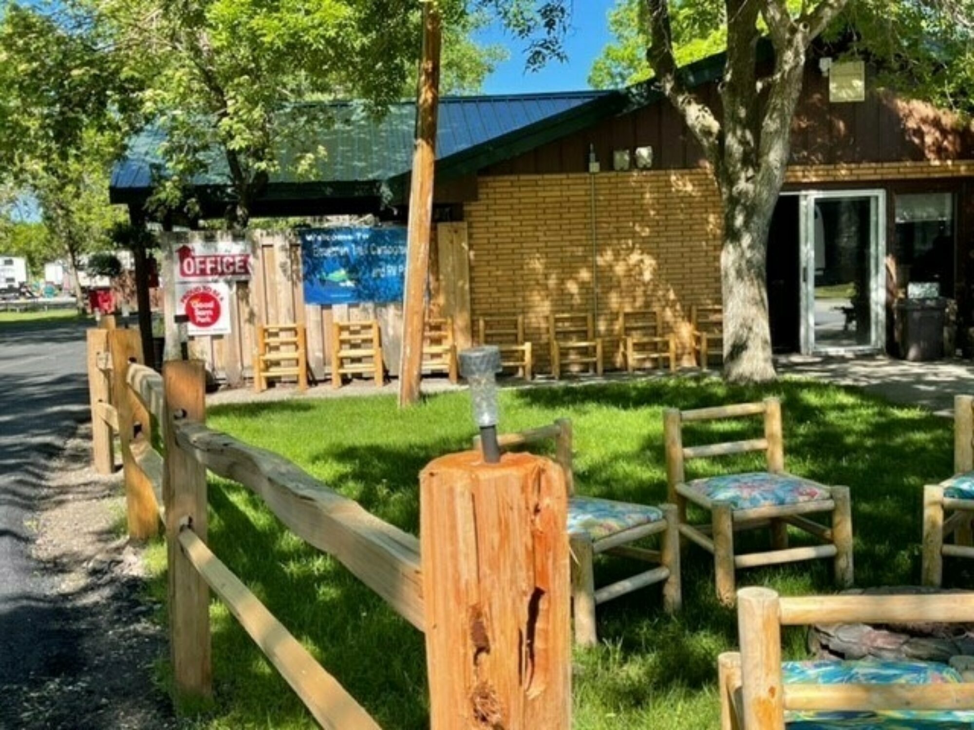 Bozeman Trail RV Park by Starry Night Lodging