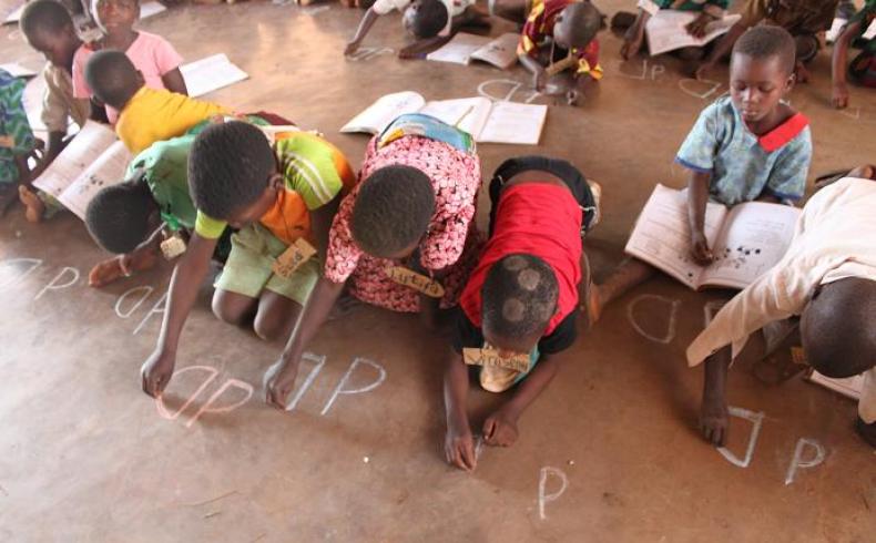 Malawi_Writing the letter d D.JPG
