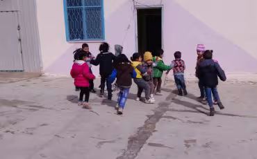 unrwa_irbid_north_group_playing_outside.jpg