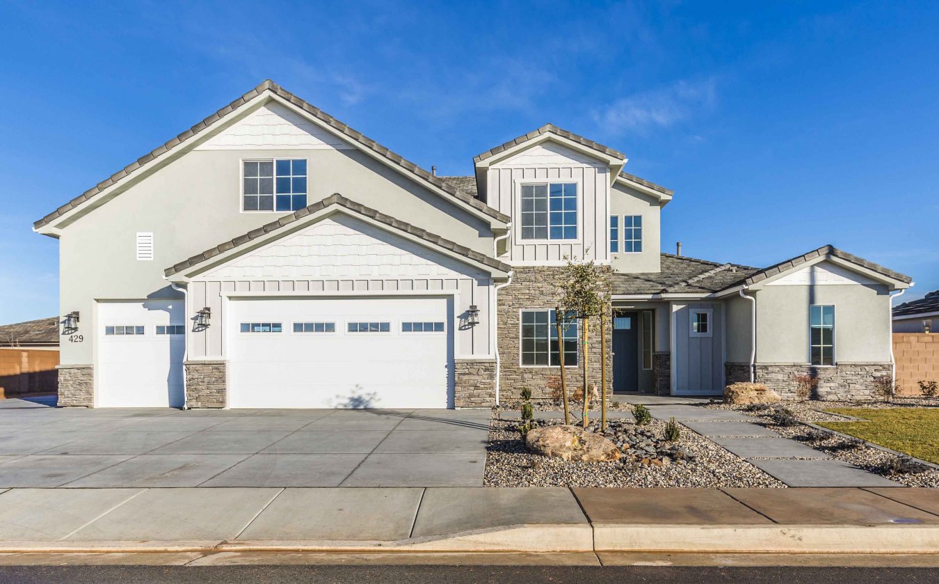 30224 Stunning 2 story home waiting to awe you with its stylish features & tasteful upgrades. Every color, finish and detail was hand selected by an interior designer. A Grand entry welcomes you into a family room that boasts a 20' ceiling that opens up to the 2nd floor. An Elegant kitchen offers class & function with luxurious cabinetry and oversized island. View for yourself click the 3D virtual tour.
This home is sure to please. Quality never goes out of style. Porcelain tile flooring; Custom Cabinetry; Quartz countertops throughout. Oversized 3 Car Garage with extended 3rd bay and epoxy floors. Extra large RV Pad for all your outdoor toys. Block walls all the way around.