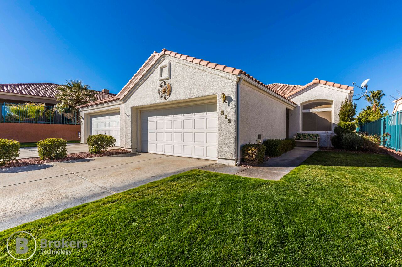 30422 This is a rare find and will not last long. Turnkey townhome !! Bring your clothes, personal items and groceries. 3 Bedroom, 2 Full bathrooms and the Master bath has a garden tub. The beautiful kitchen has granite counters and tile backsplash and overlooks the great room area. Lots of storage in this home as well as vaulted ceilings, ceiling fans, and a fireplace. Floors are all tile except in the bedrooms which are carpeted. Check the photos to see the fantastic furnishings. Covered back patio is large and looks out to the fully landscaped backyard with its great, HUGE fountain and views of the western Mesas. Enjoy the gated community of Crystal Canyon with its pool and clubhouse as well as the amenities of the Mesquite Vistas!