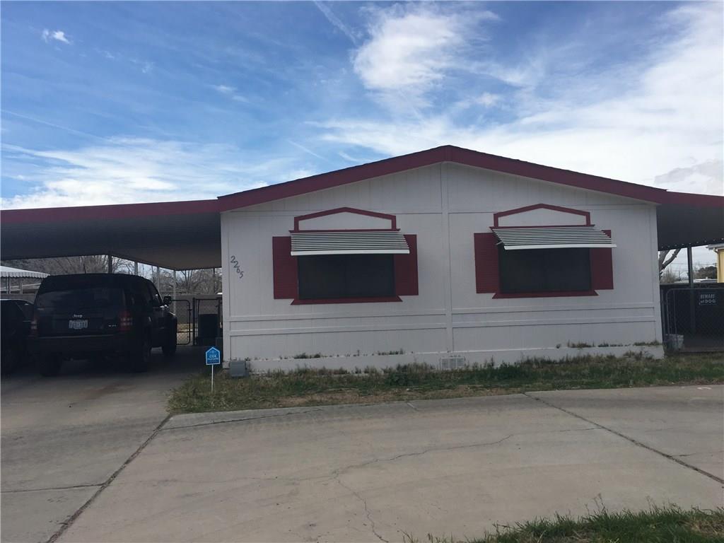 31126 Nice home nestled in the East Las Vegas area 3 bedrooms, 2 bath home, no HOA Contact agent for more details!