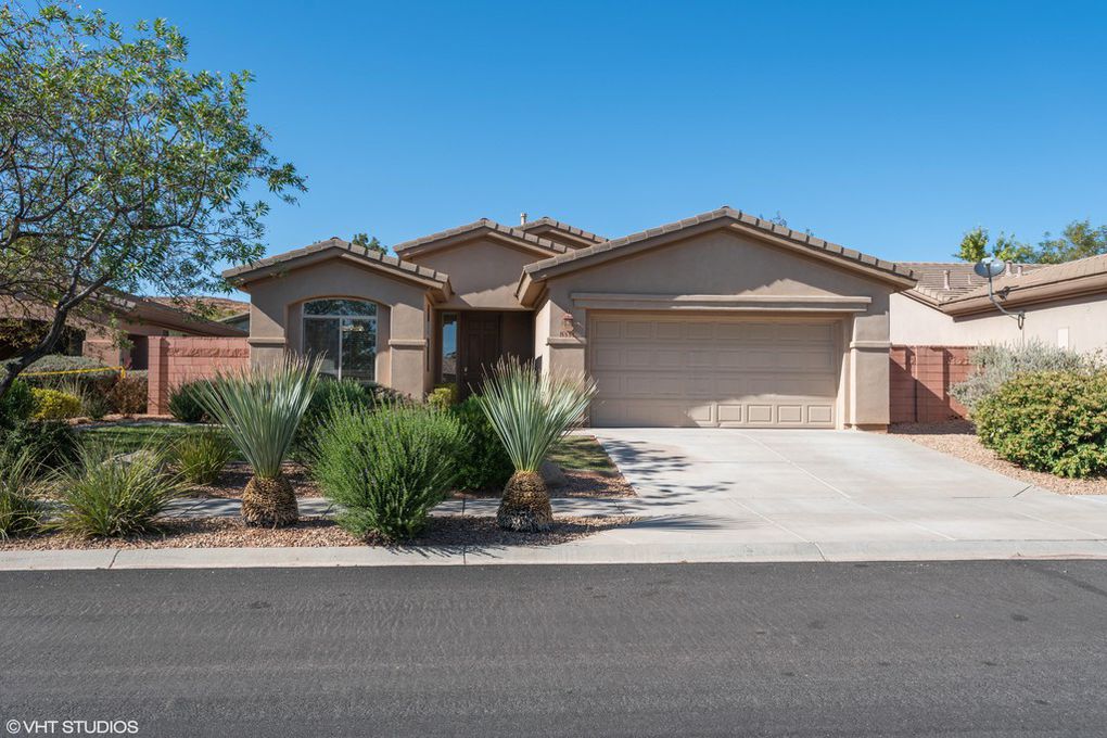 36312 Beautiful home close to Heritage Park, Coral Canyon Golf Course, food, shopping, and much more. Quiet low traffic
street with great neighbors! Excellent back yard privacy, comfortable family friendly layout, like-new paint and carpet.
Come check it out!!! Perfect 2nd home, Investment or primary residence! Its getting HOT and this HOA offers an
amazing pool to cool off!! Come see it today!!