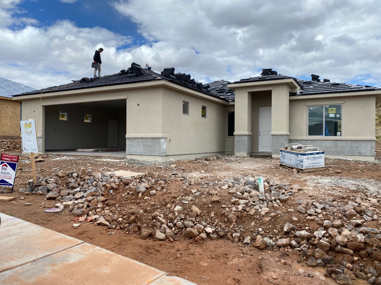 37664 Come check out Hurricanes newest Subdivision, Painted Sands. This new subdivision features unparalleled scenery overlooking the Hurricane Valley and the surrounding mountains. These 360 views are sure to surprise anyone! Painted Sands is conveniently located about a mile from the gorgeous Sky Mountain Golf Course, Red Cliffs Desert Reserve, hiking/biking trails and Hurricane Elementary School. VIRTUAL TOUR OF SIMILAR HOME_https://my.matterport.com/show/?m=7ZdLALBhfru