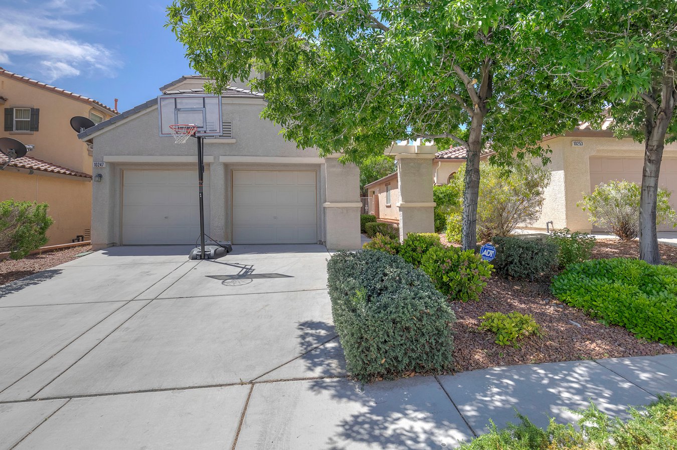 37936 Great pool home in the heart of Summerlin! Just minutes from Downtown Summerlin shopping, restaurants, and freeway access. This home features 3 bedrooms, a loft, a den, and 2.5 baths. The large backyard is great for entertaining. Kitchen appliances installed in March 2020! Plenty of green, shaded trails and parks nearby. Great opportunity to get your pool home for the summer!