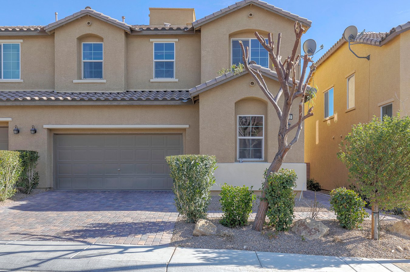 Fantastic Home with bedroom and bath downstairs, Roof Top Deck with great views, 9' ceilings downstairs, 4 bedrooms with family room loft upstairs. Professionally landscaped back yard with fruit trees, flood lights, synthetic grass, and pavers to match driveway and walkways, Beautiful! All stainless steel appliances in kitchen. Close to shopping and the 215.