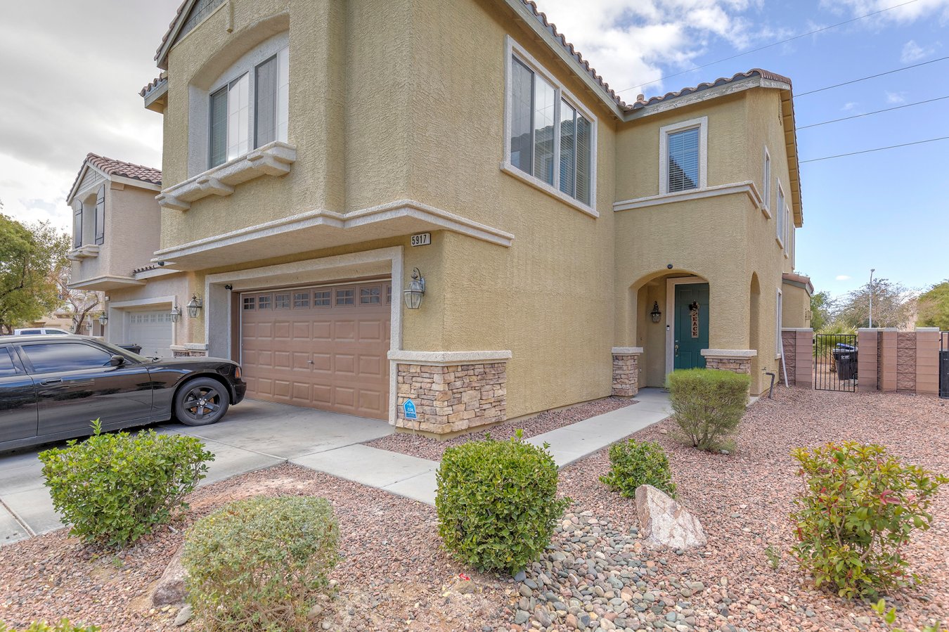 5917 Gold Horizon St