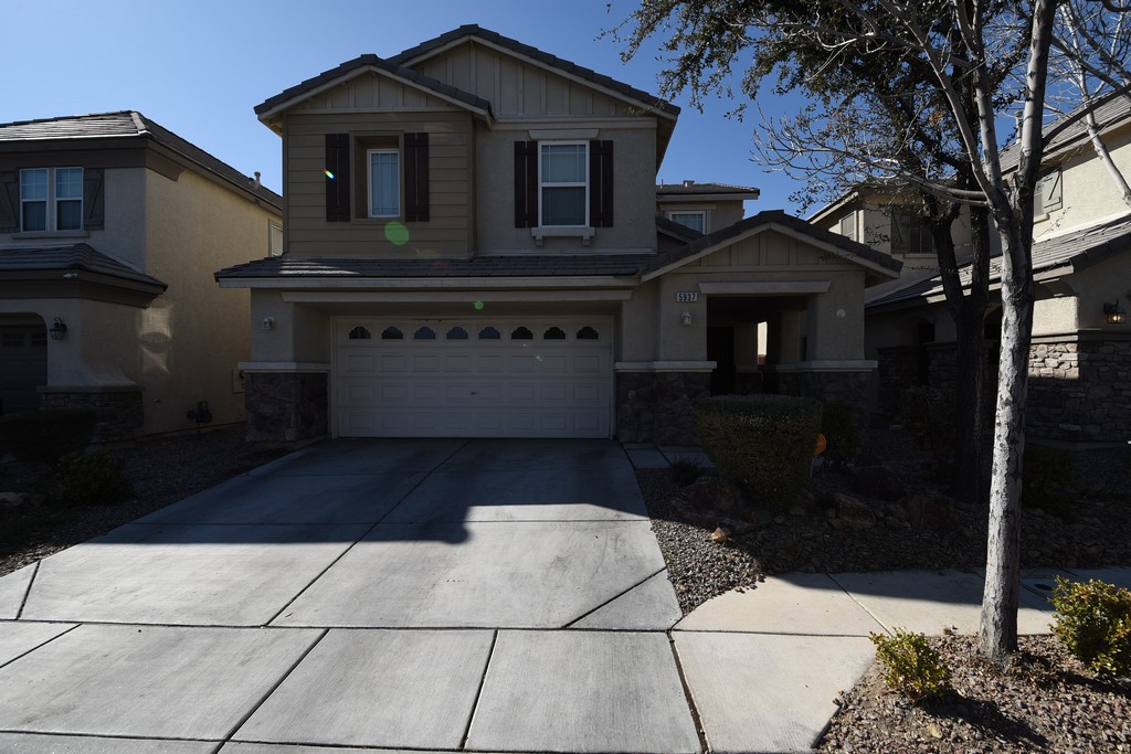 38790 Super Cute 3 Bedroom, 2.5 Bath in North Las Vegas. Large Kitchen. All appliances included. Tile Flooring downstairs and laminate wood flooring upstairs. Attached 2 Car Garage, desert landscaping. Covered Patio. Near Parks and schools. Very nice home. Hurry this one won't last long.