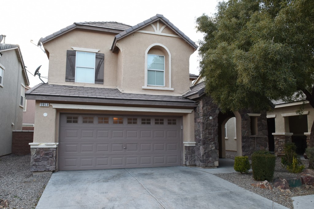 38898 Very nice 4 Bedroom 2.5 Bathroom. Nice open floor plan. Breakfast bar beautiful counter tops. New Stainless steel appliances, including new refrigerator. Pantry. Blinds throughout. Lots of Storage. Tile flooring downstairs and laminate wood flooring upstairs. Desert Landscaping. 2 Car Attached Garage. Near schools and parks.