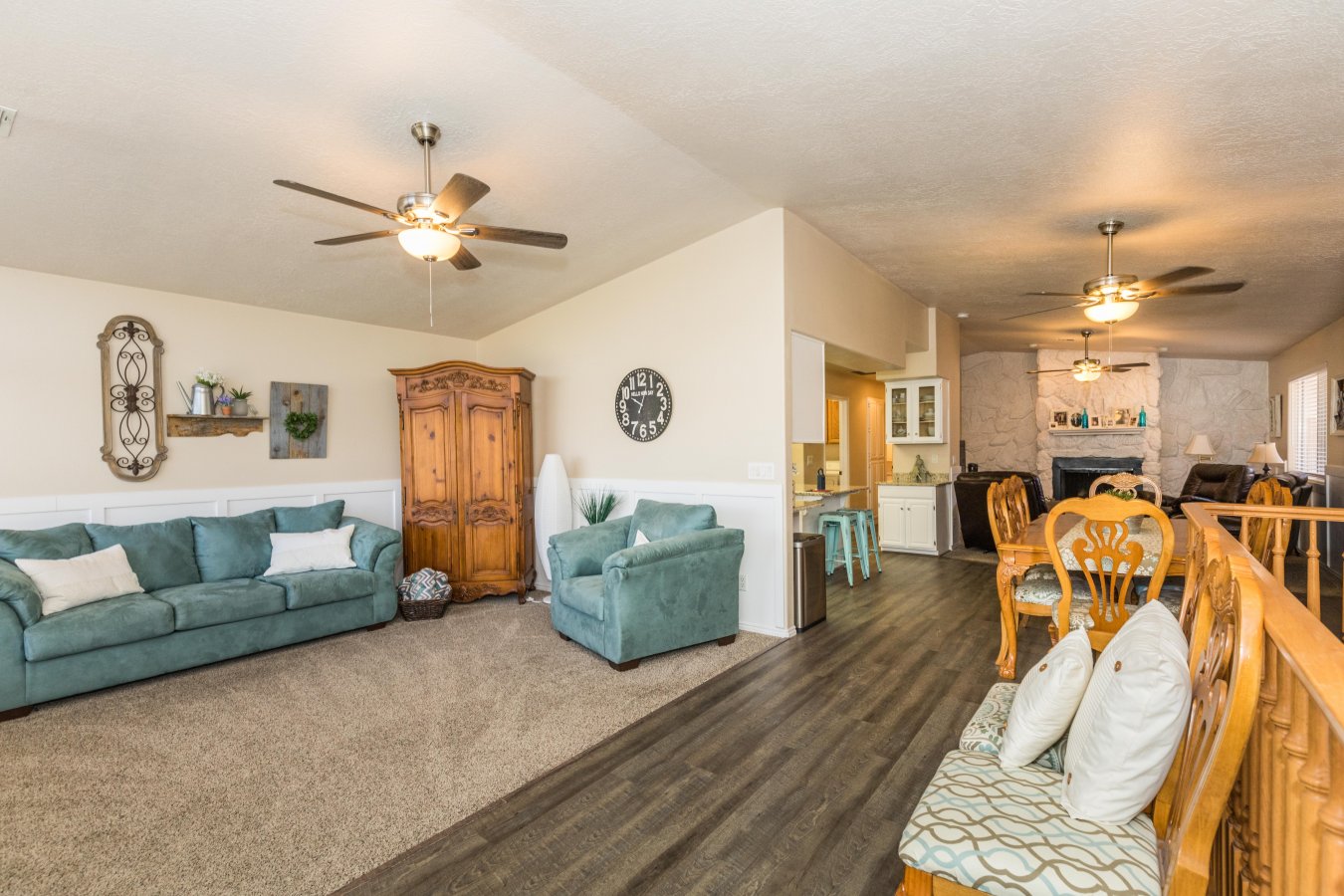 42154 Wow! This home has it ALL! Upgraded Townhome in the heart of St. George. Home has recently been remodeled. Kitchen has been opened to the great room and dining area. Two Large Family rooms. New Flooring includes luxury vinyl plank and new carpet, new garage door and paint. Relax in the inviting courtyard.