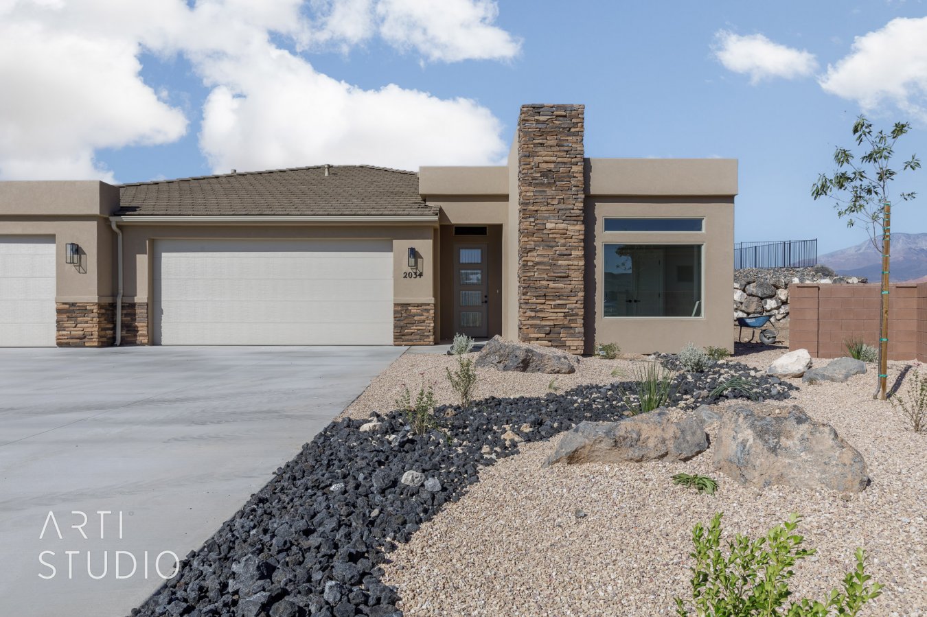43189 Under Contract